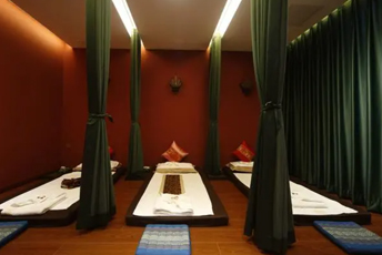 武汉汉南泰式按摩的被动瑜伽：当身体被折叠成诗